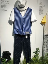 「ブラック&ホワイト」。 ヤングマインドの要素を採り入れた