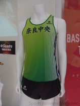 新たに展開する 「スクアドラ」の“陸上”ウエア